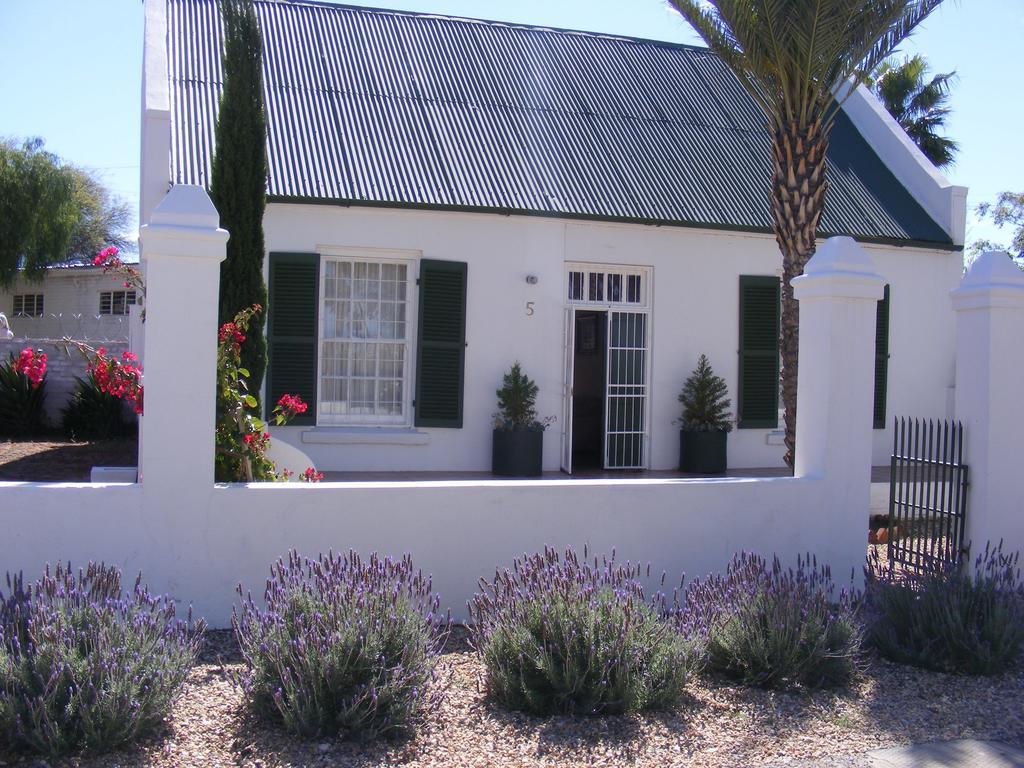 Pepper Tree Accommodation Beaufort West Zimmer foto