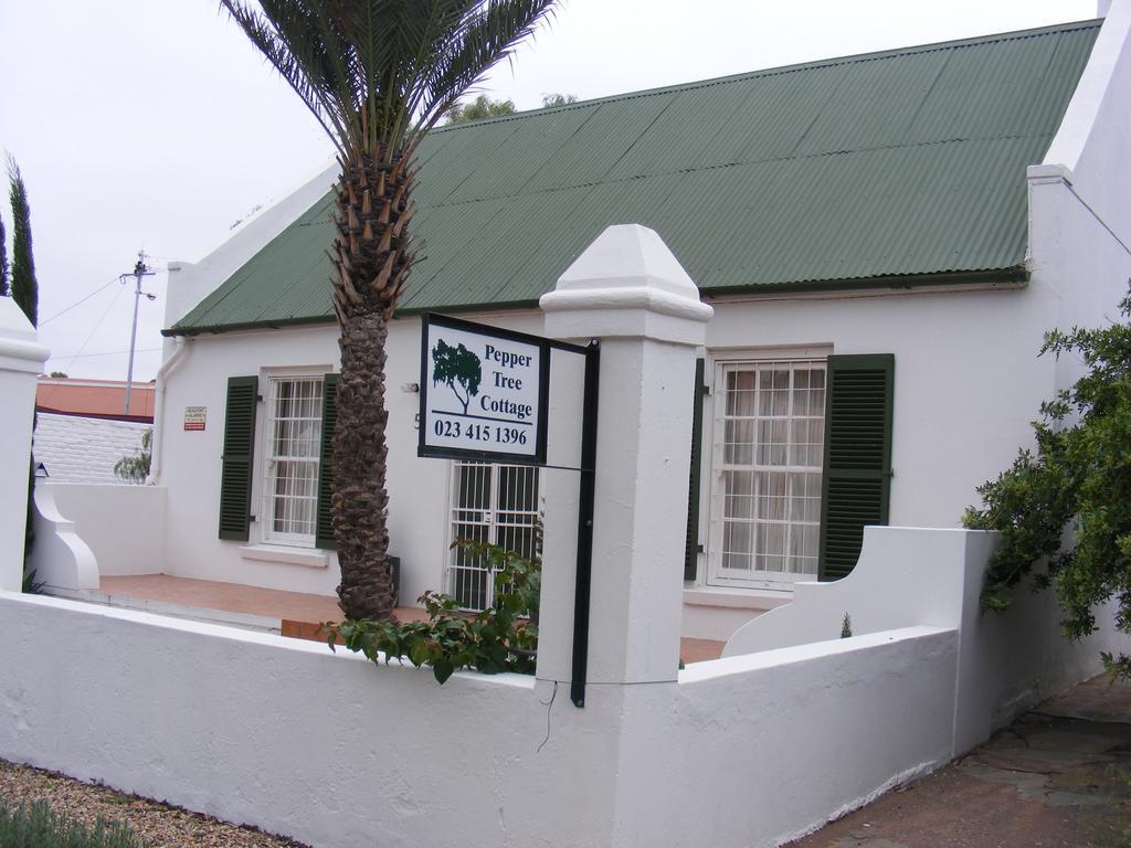 Pepper Tree Accommodation Beaufort West Zimmer foto