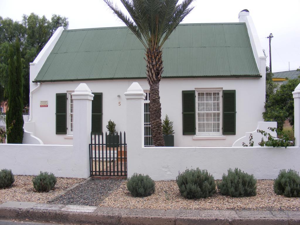 Pepper Tree Accommodation Beaufort West Zimmer foto